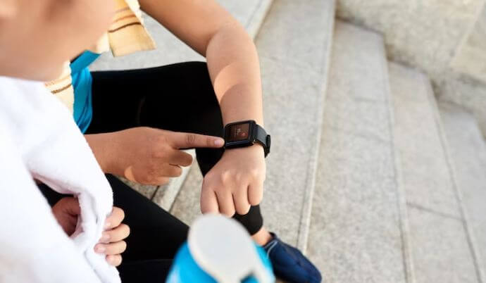 How to Use a Smartwatch Without a Smartphone?